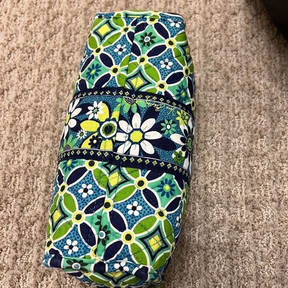 Vera Bradley cosmetic/makeup bag in fair condition - Picture 4 of 4